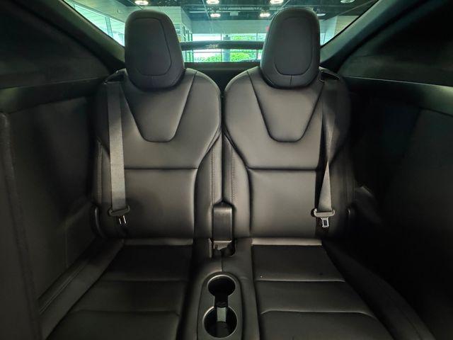 Photo of 2021 Pearl White Multi-Coat Tesla Model X