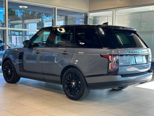 Photo of 2018 Byron Blue Metallic Land Rover Range Rover