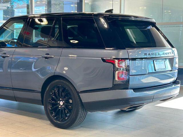 Photo of 2018 Byron Blue Metallic Land Rover Range Rover