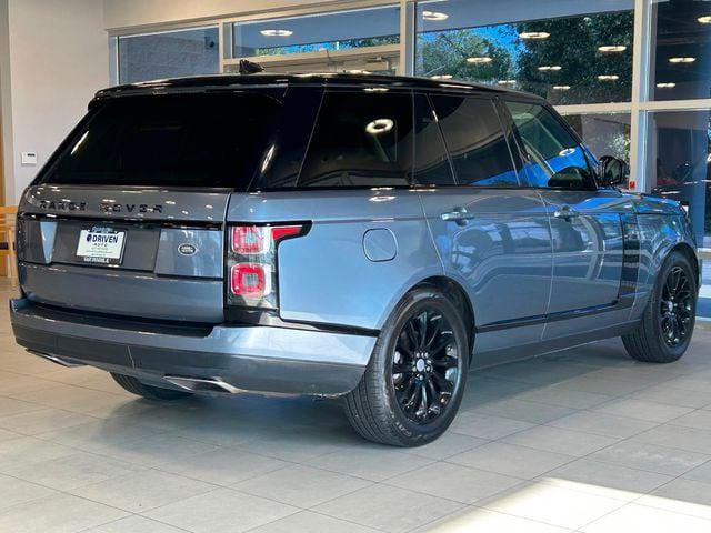 Photo of 2018 Byron Blue Metallic Land Rover Range Rover