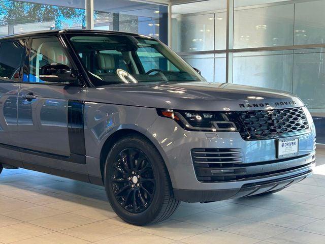 Photo of 2018 Byron Blue Metallic Land Rover Range Rover