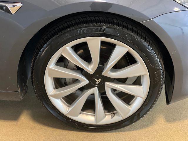 Photo of 2020 Midnight Silver Metallic Tesla Model 3