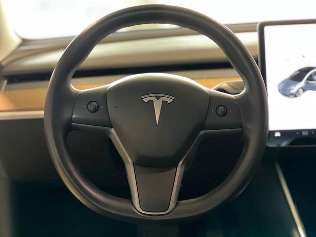 Photo of 2020 Midnight Silver Metallic Tesla Model 3