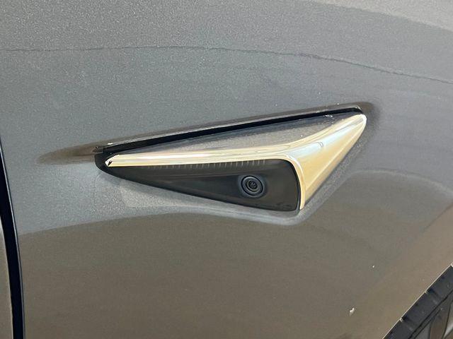 Photo of 2020 Midnight Silver Metallic Tesla Model 3