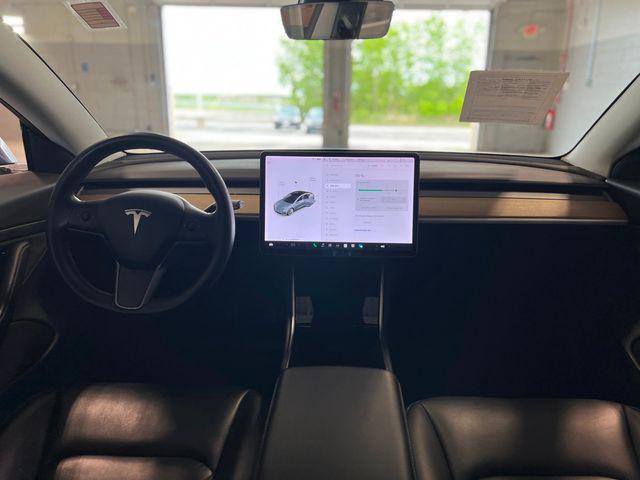 Photo of 2020 Midnight Silver Metallic Tesla Model 3