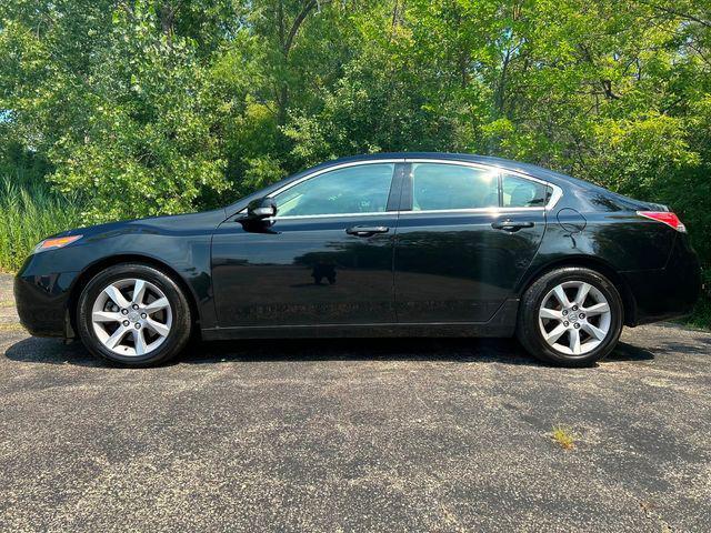 Photo of 2013 Crystal Black Pearl Acura TL