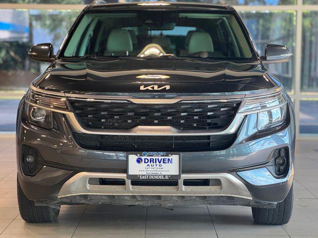 Photo of 2022 Gravity Gray Kia Seltos