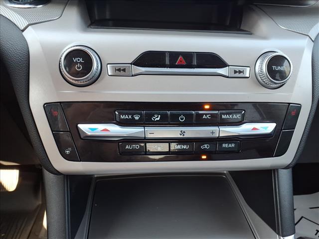 Photo of 2023 Carbonized Gray Metallic Ford Explorer