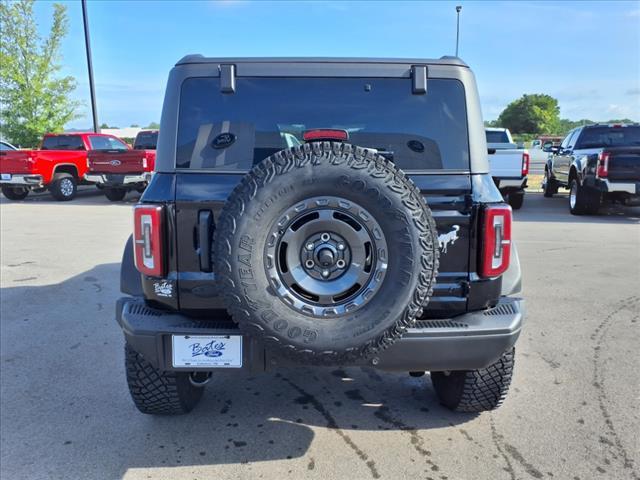 Photo of 2023 Black Ford Bronco