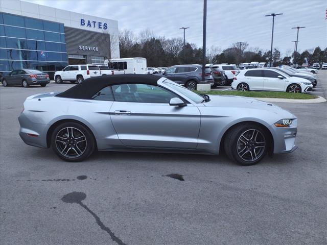 Photo of 2022 Silver Ford Mustang