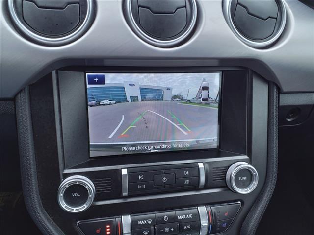 Photo of 2022 Silver Ford Mustang