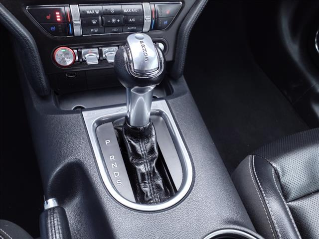 Photo of 2022 Silver Ford Mustang