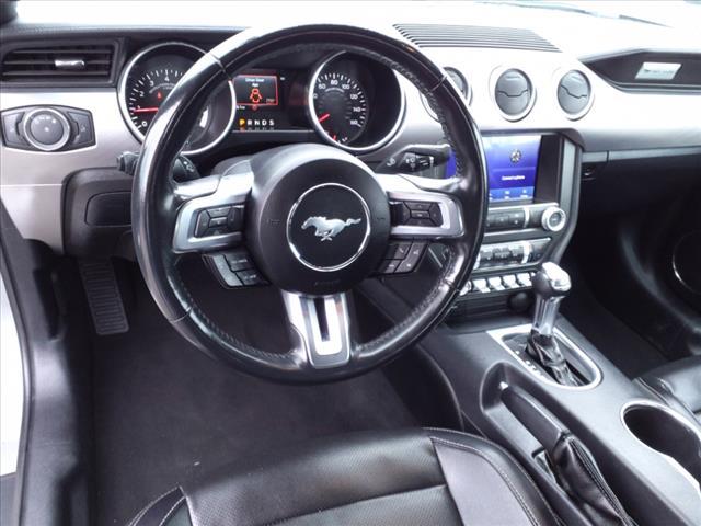Photo of 2022 Silver Ford Mustang