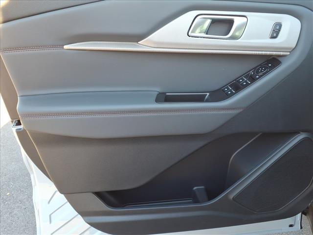 Photo of 2026 Space White Metallic Ford Explorer