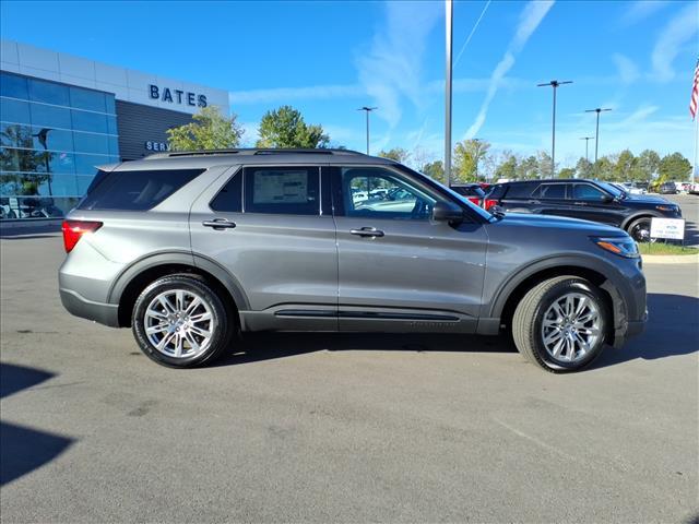 Photo of 2026 Carbonized Gray Metallic Ford Explorer