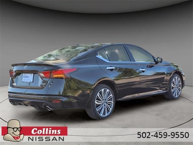 Photo of 2025 Black Nissan Altima