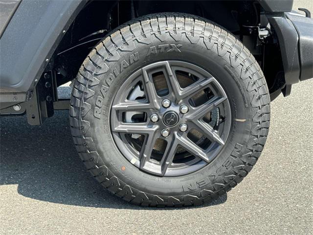 Photo of 2025 Granite Crystal Metallic Clearcoat Jeep Wrangler