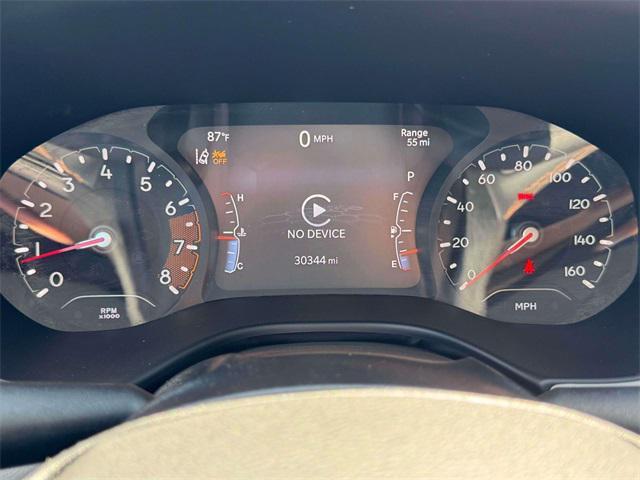 Photo of 2022 Granite Crystal Metallic Clearcoat Jeep Compass