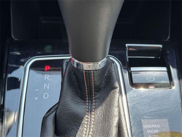 Photo of 2022 Granite Crystal Metallic Clearcoat Jeep Compass