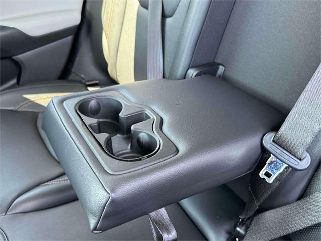 Photo of 2022 Granite Crystal Metallic Clearcoat Jeep Compass