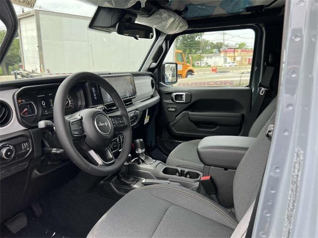 Photo of 2025 Anvil Clearcoat Jeep Wrangler