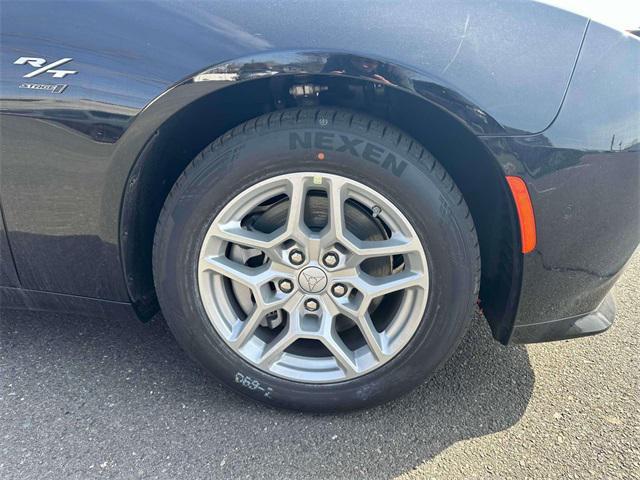 Photo of 2025 Diamond Black Crystal Pearlcoat Dodge Charger Daytona