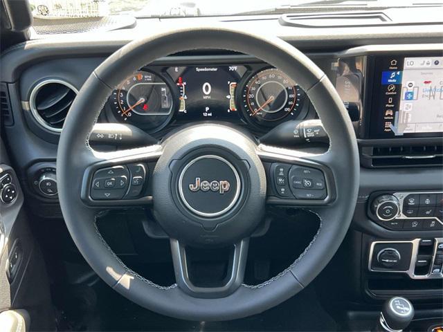 Photo of 2025 Black Clearcoat Jeep Gladiator
