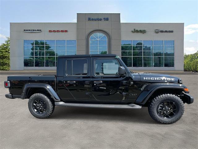 Photo of 2025 Black Clearcoat Jeep Gladiator