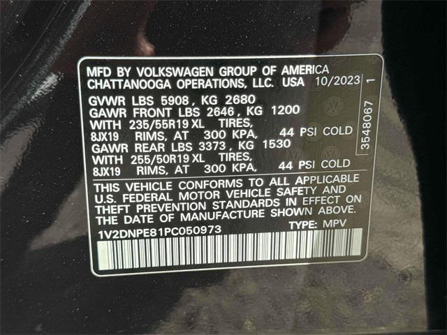 Photo of 2023 Deep Black Pearl Volkswagen ID.4