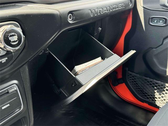Photo of 2018 Punkn Metallic Clearcoat Jeep Wrangler Unlimited