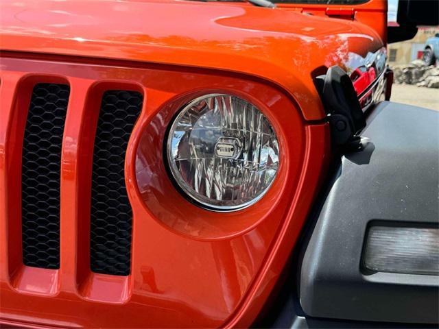 Photo of 2018 Punkn Metallic Clearcoat Jeep Wrangler Unlimited
