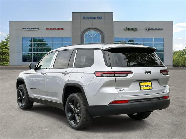 Photo of 2025 Silver Zynith Jeep Grand Cherokee L