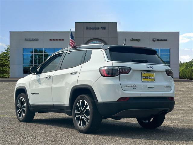 Photo of 2022 Bright White Clearcoat Jeep Compass