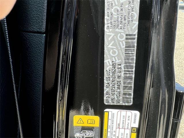 Photo of 2025 Black Clearcoat Jeep Wrangler