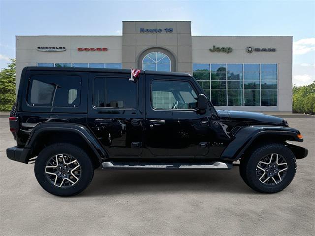 Photo of 2025 Black Clearcoat Jeep Wrangler
