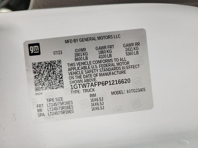 Photo of 2023 Summit White GMC Savana 2500