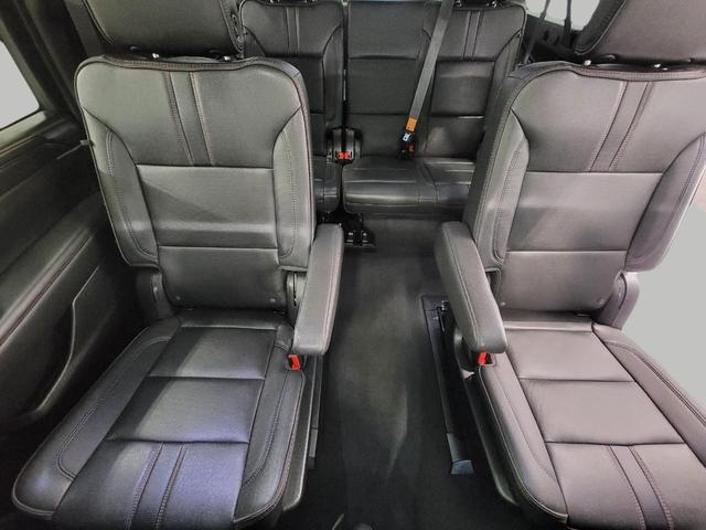 Photo of 2023 Black Chevrolet Suburban