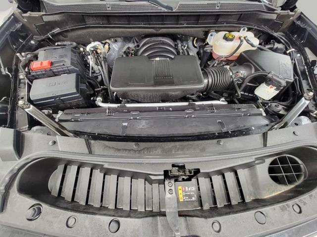 Photo of 2023 Black Chevrolet Suburban