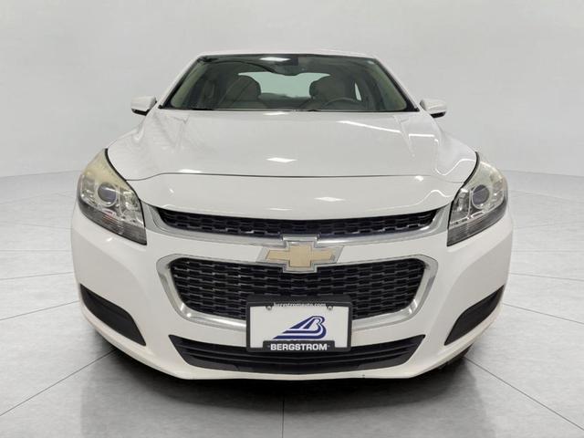 Photo of 2015 WHITE Chevrolet Malibu