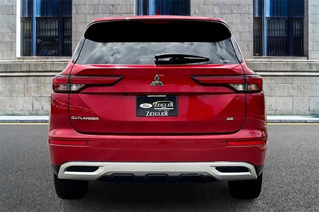 Photo of 2023 Red Mitsubishi Outlander