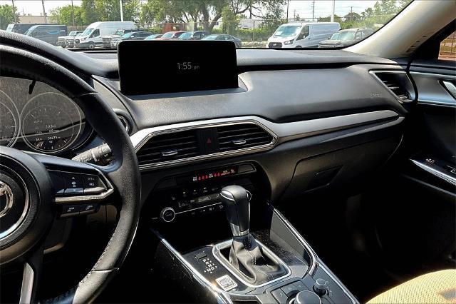 Photo of 2022 JET BLACK MICA Mazda CX-9