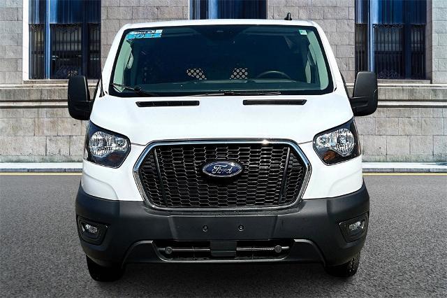 Photo of 2023 OXFORD WHITE Ford Transit-250