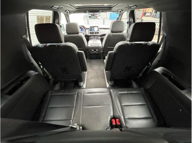 Photo of 2023 Summit White Chevrolet Suburban