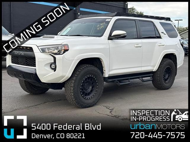 Photo of 2022 White Toyota 4Runner
