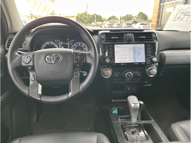 Photo of 2022 White Toyota 4Runner