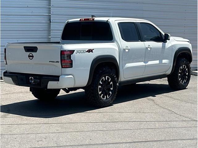 Photo of 2022 Glacier White Nissan Frontier