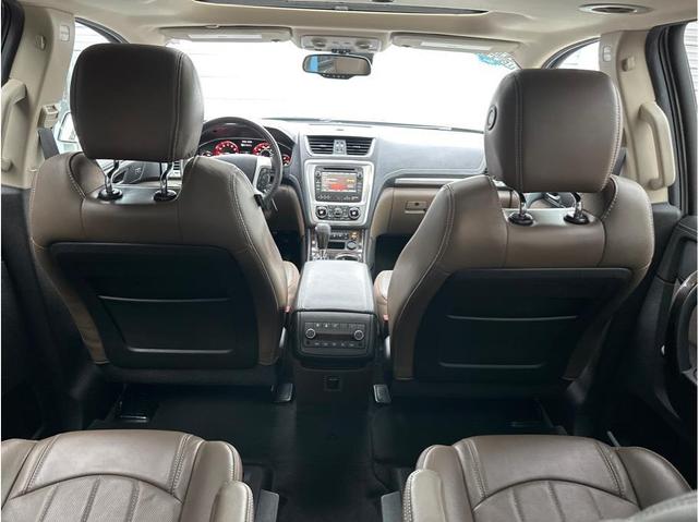 Photo of 2014 Champagne Silver Metallic GMC Acadia