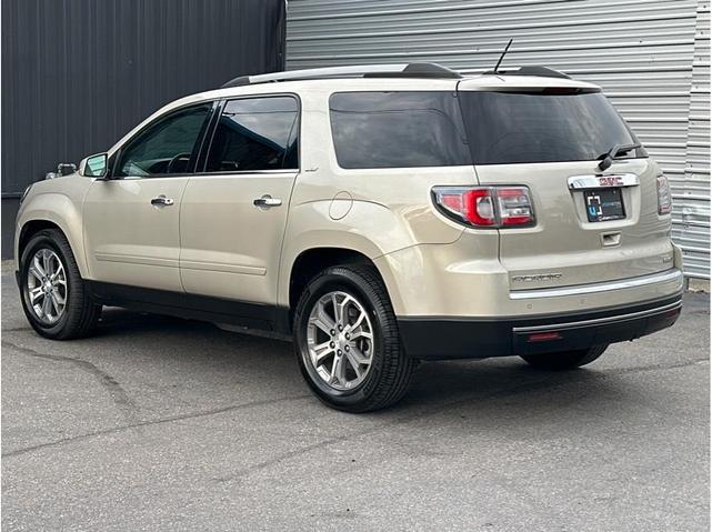 Photo of 2014 Champagne Silver Metallic GMC Acadia