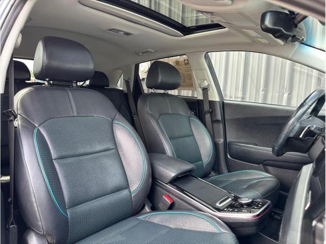Photo of 2022 Gray Kia Niro EV