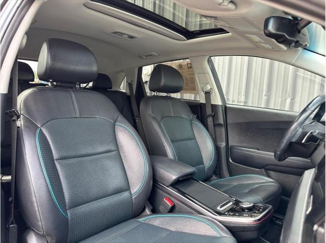 Photo of 2022 Gray Kia Niro EV